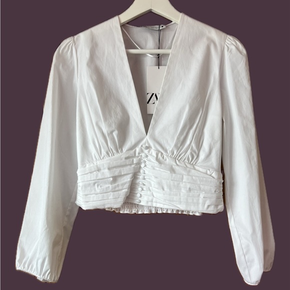 ZARA - Poplin low v-neck crop top - Picture 1 of 3